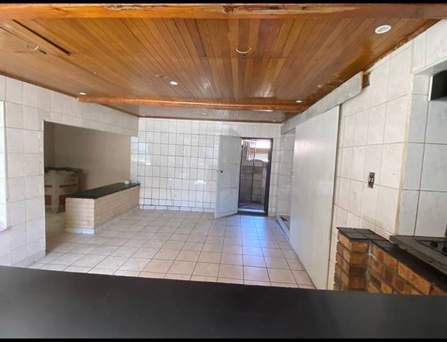 3 BEDROOM HOUSE FOR SALE IN HOMESTEAD